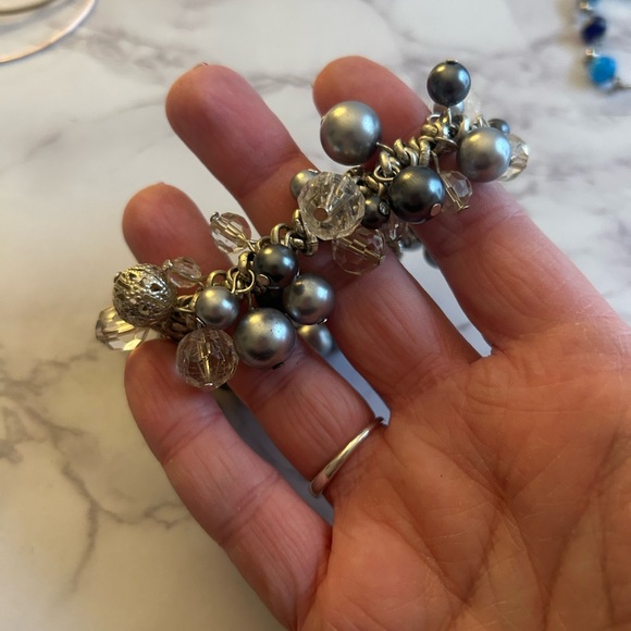 Lot of 32 Bracelets & 3 Untested Watches - Picture 4 of 9